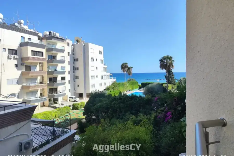 Luxury Seafront 1-Bed Apartment |  NO VAT