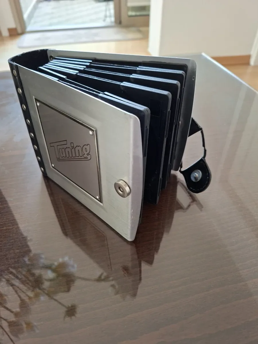 ΘΗΚΗ ΓΙΑ ΣΙΝΤΙ ΝΤΙΒΙΝΤΙ