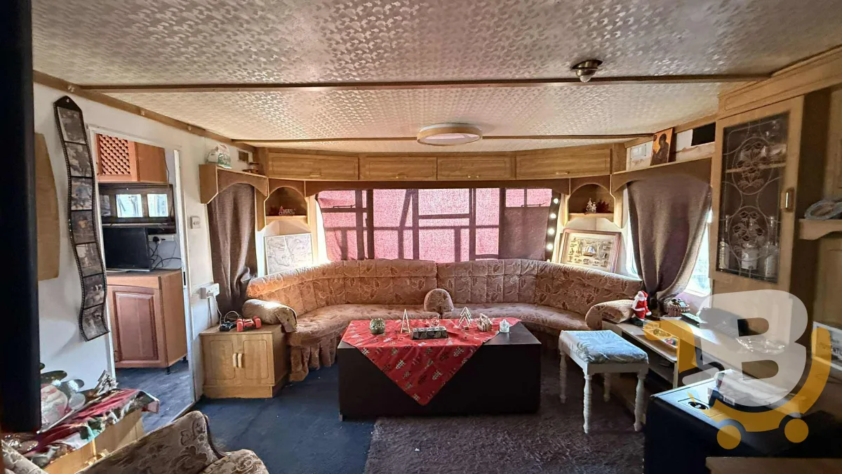 Caravan Atlas Super Status 11m × 3.60m