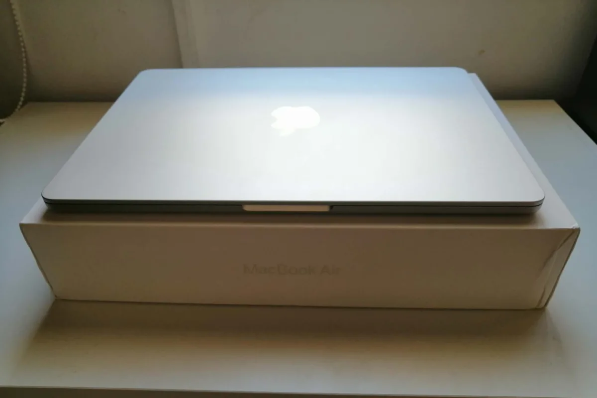 Apple MacBook Pro 13-inch M2 Laptop, Refurbished, 64GB RAM, 256GB Storage