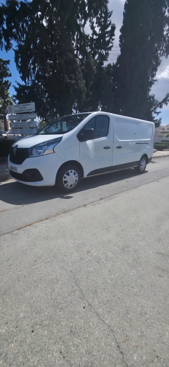 Panel Van - Renault - Trafic - 2019 - Diesel - Manual