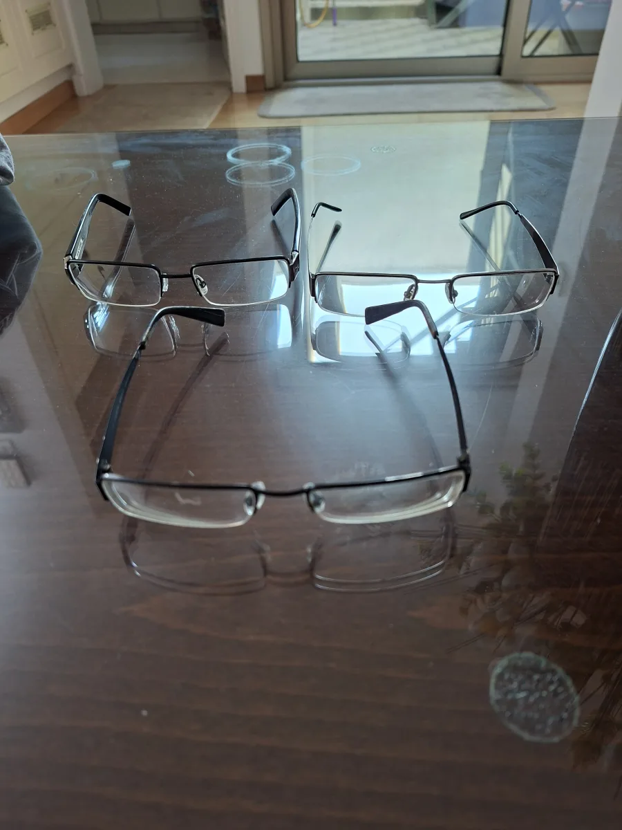 GLASSES FOR MYOPIA-ASTIGMATISM