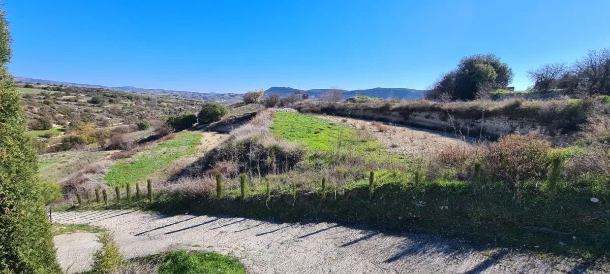 Κατοικία Γη - 5686 m²