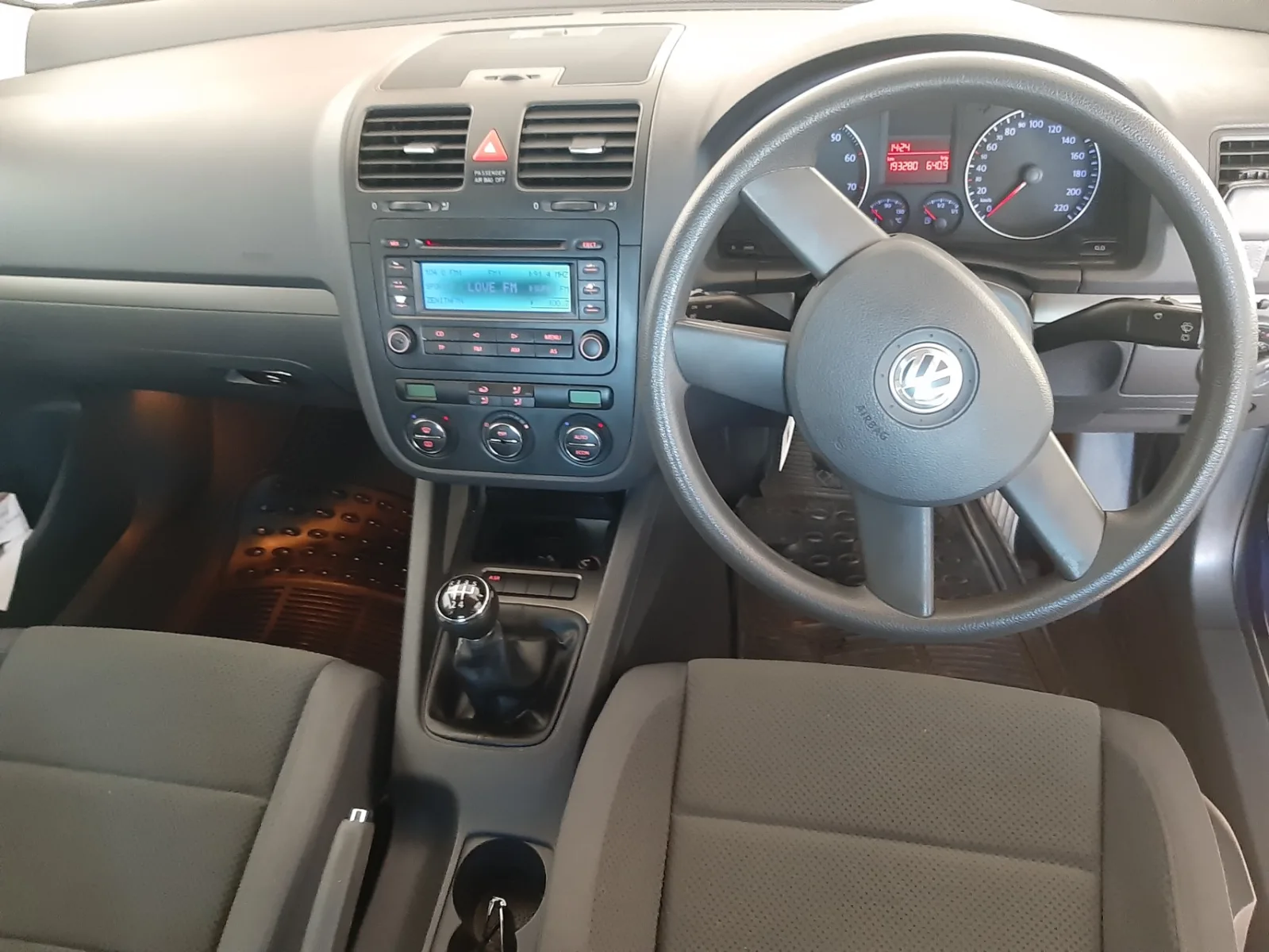 Volkswagen Golf 2004