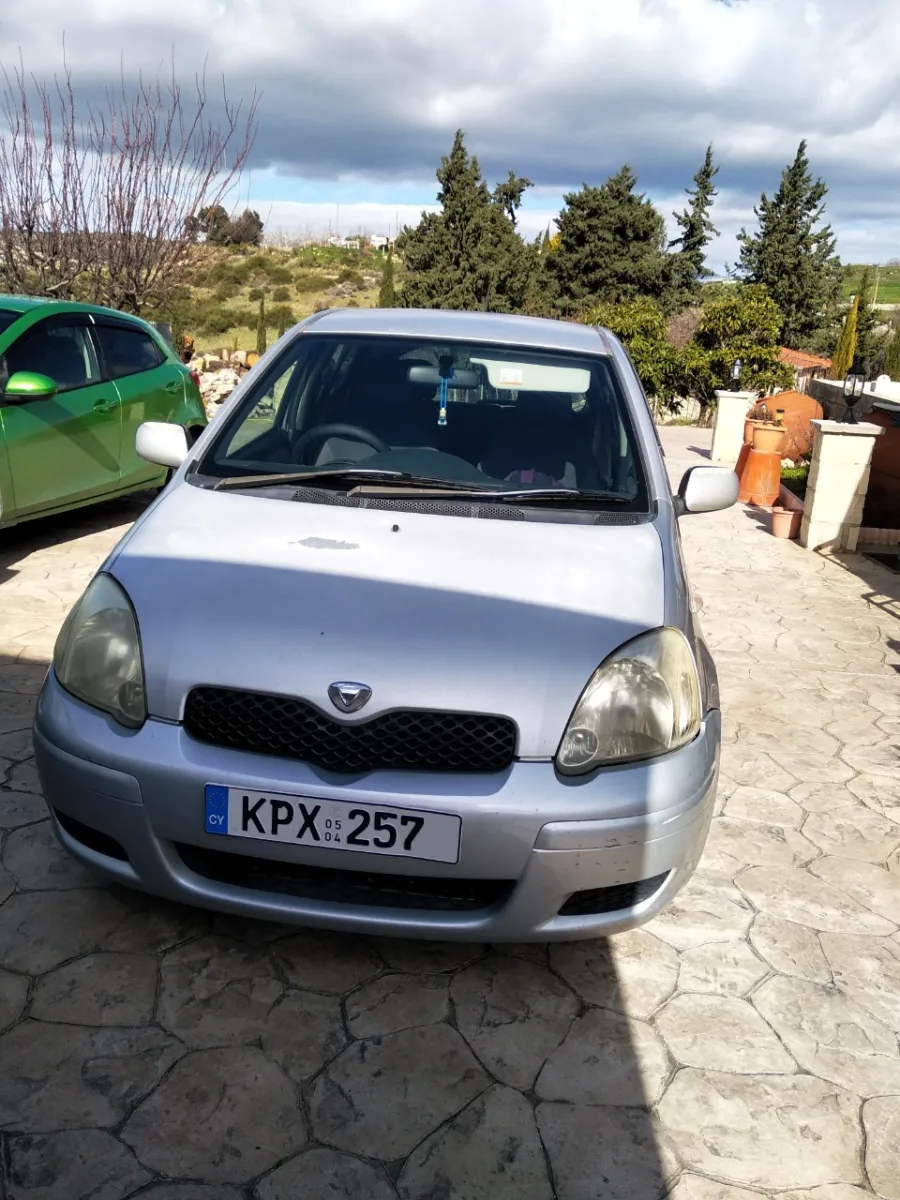 Toyota Yaris 2004