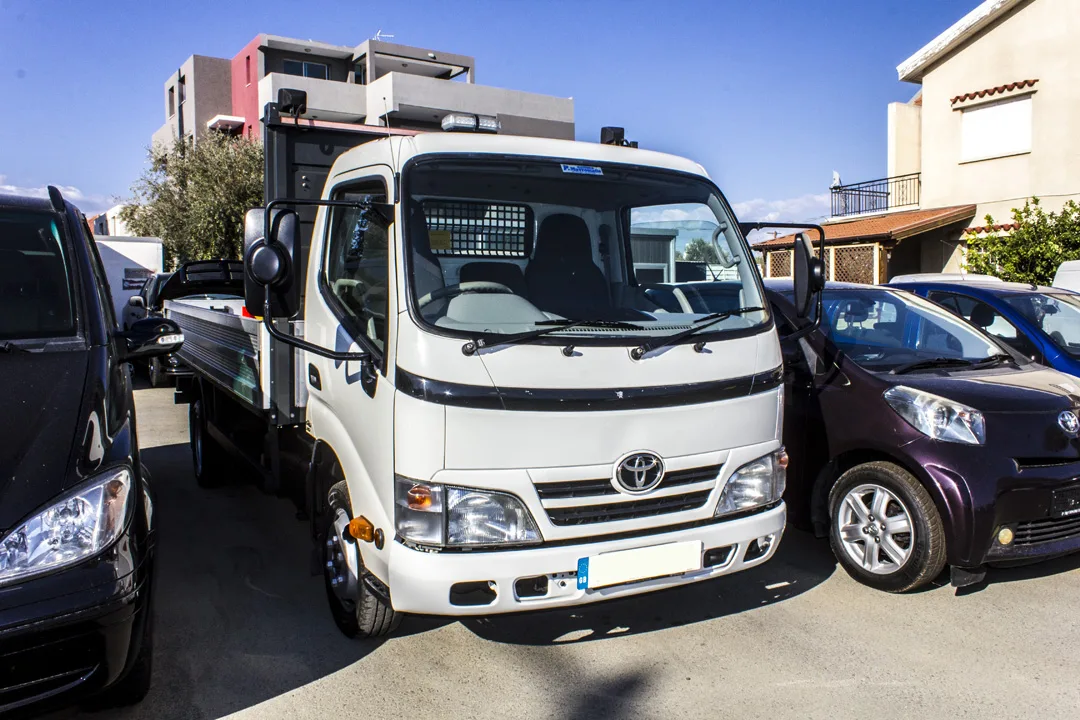 Toyota Dyna 2012